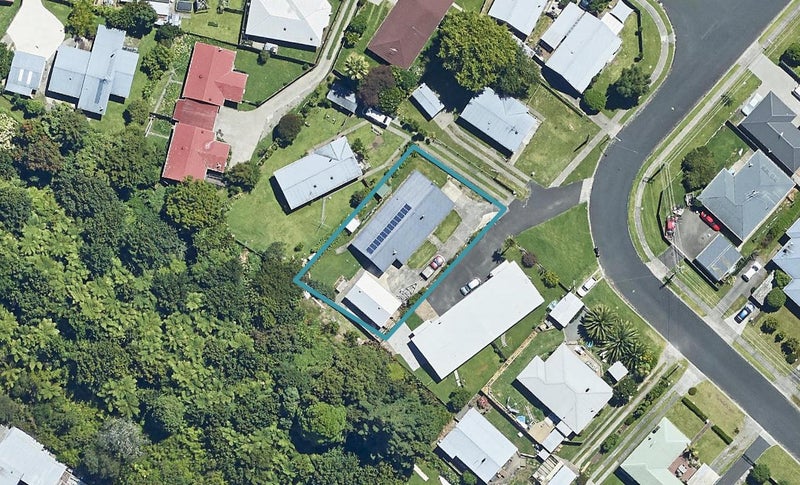 19 Collingwood Street, Judea, Tauranga - Carousel 1