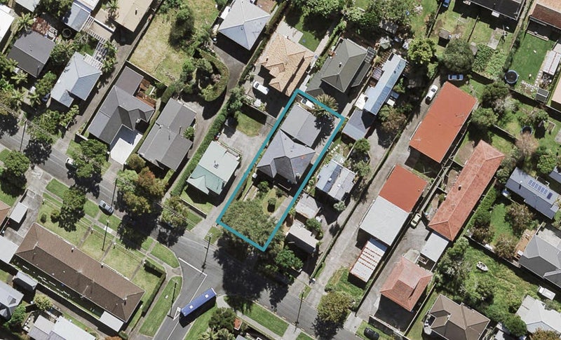 79 Haverstock Road, Sandringham, Auckland - Carousel 1