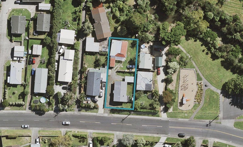 1/9 Glen Road, Ranui, Auckland - Carousel 1