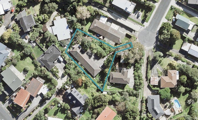 2/17 Dunraven Place, Torbay, Auckland - Carousel 1