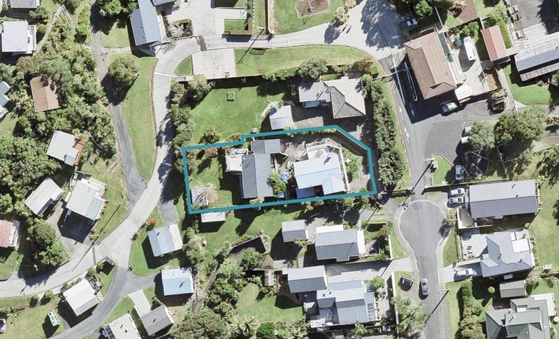 2/22 Marie Avenue, Red Beach, Whangaparāoa - Carousel 1