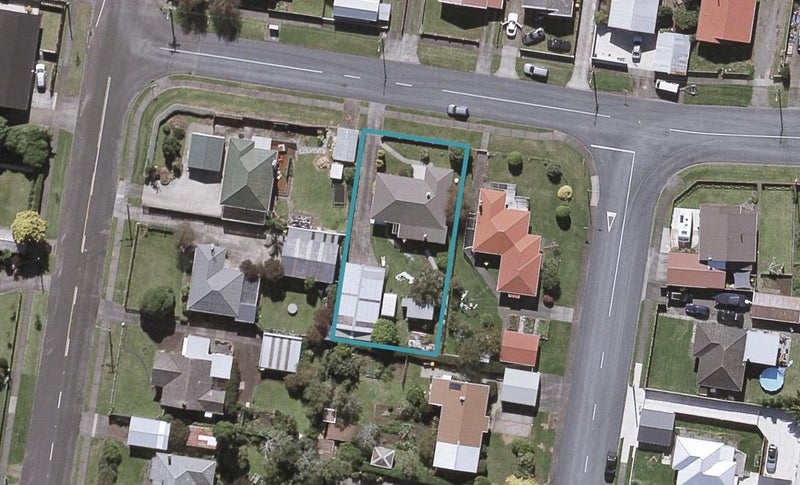 2 Atiawa Street, Glen Avon, New Plymouth - Carousel 1