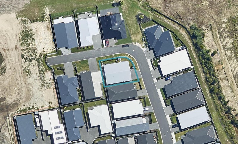 31 Saint Pauls Drive, Brookfield, Tauranga - Carousel 1