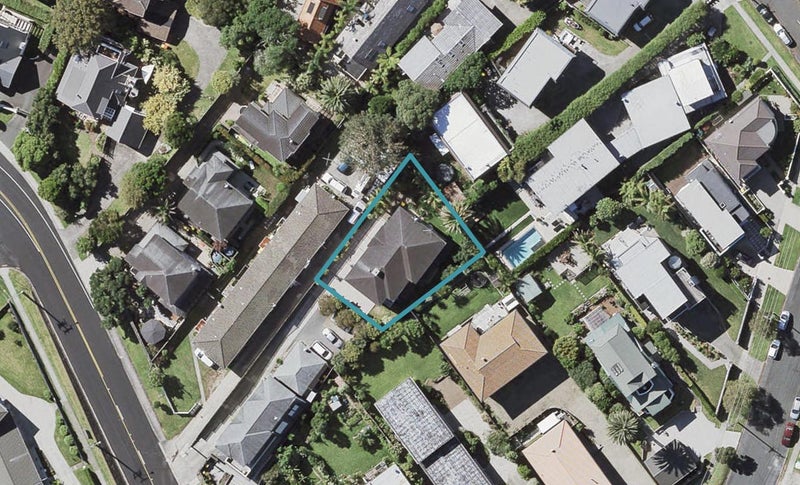 19A East Coast Road, Milford, Auckland - Carousel 1