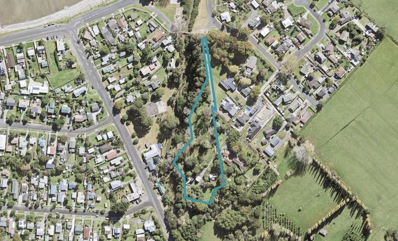 1 Ferndale Drive, Papakura - Carousel 1