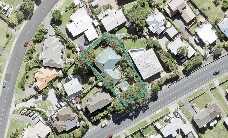 948 Whangaparaoa Road, Manly, Whangaparaoa - Carousel 1