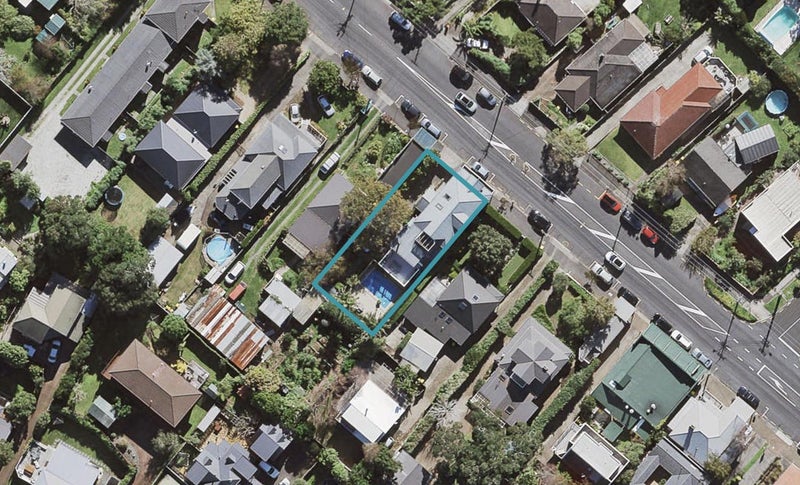 146 Hinemoa Street, Birkenhead, Auckland - Carousel 1
