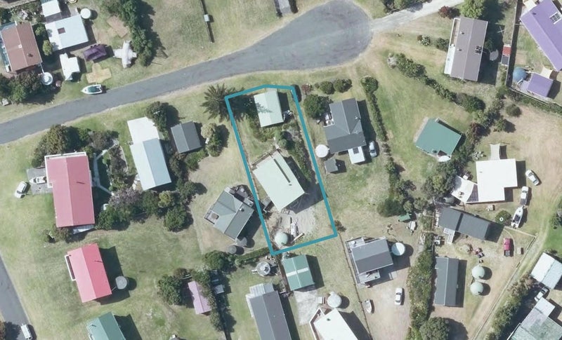 12 Tamure Crescent, Mahia, Māhia - Carousel 1
