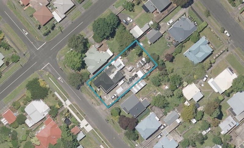 41 Young Street, Whanganui East, Whanganui - Carousel 1