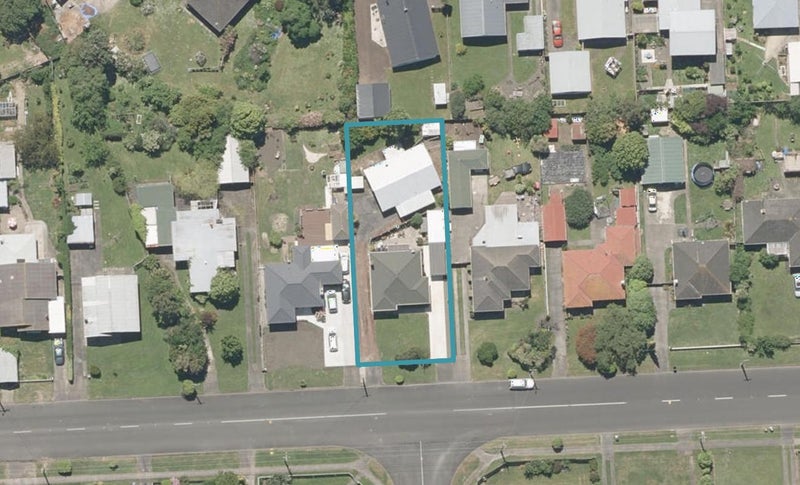 27 Wakefield Street, Whanganui East, Whanganui - Carousel 1