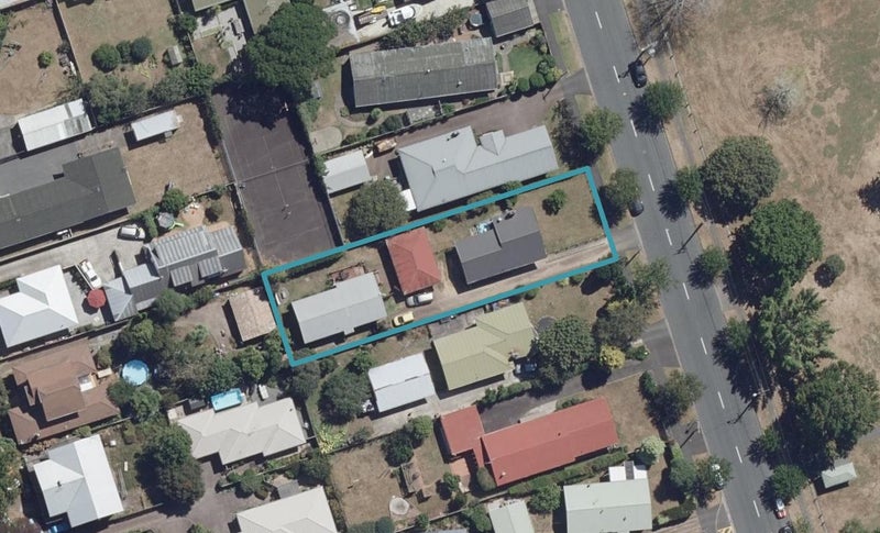21 Herbert Road, Queenwood, Hamilton - Carousel 1