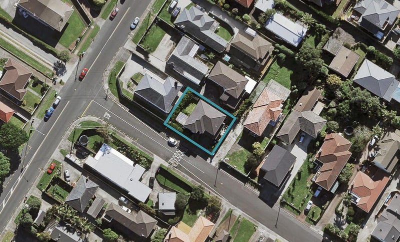 37 Haughey Avenue, Three Kings, Auckland - Carousel 1