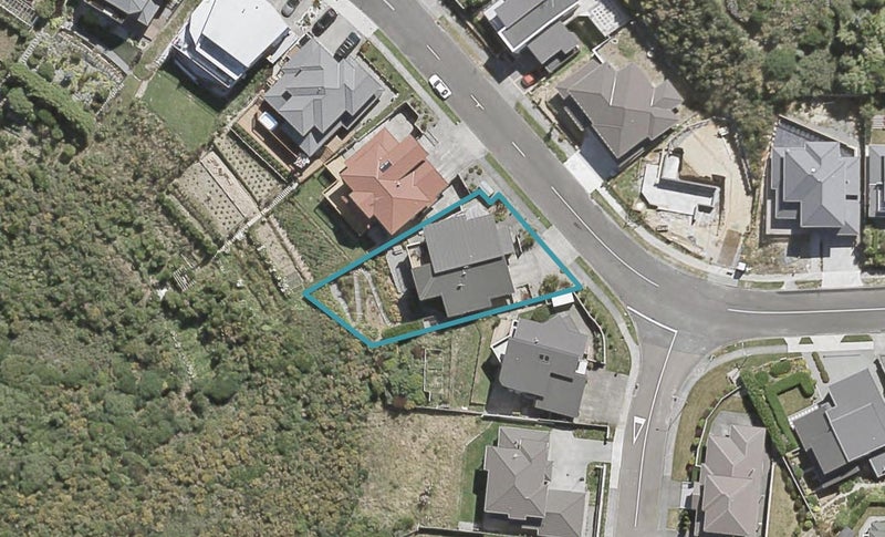 74 Cedar Street, Maungaraki, Lower Hutt - Carousel 1