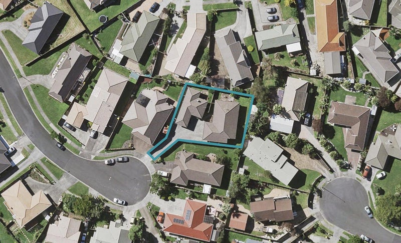 24 Dulwich Place, Burswood, Auckland - Carousel 1