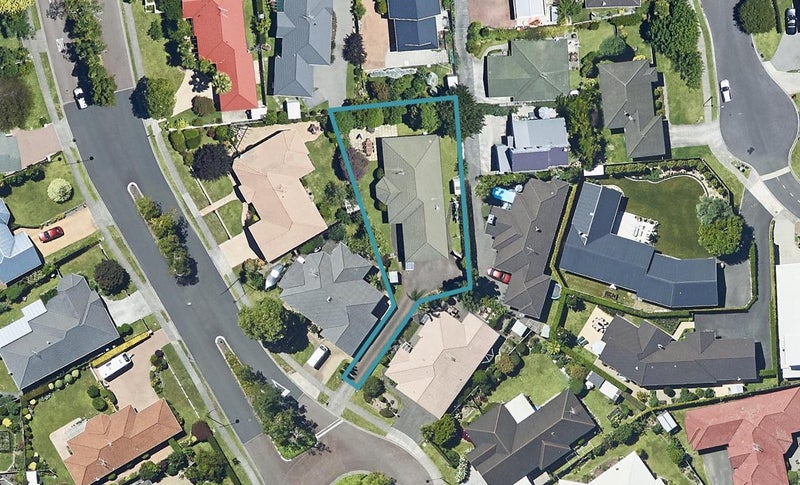 9 St Andrews Drive, Bethlehem, Tauranga - Carousel 1