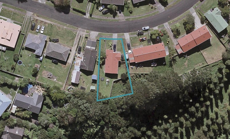 133 Pembroke Street, Westown, New Plymouth - Carousel 1