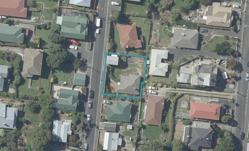 29 Peter Street, Caversham, Dunedin - Carousel 1