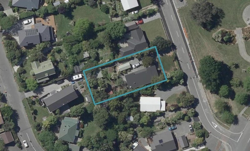11 Port Hills Road, Heathcote Valley, Christchurch - Carousel 1