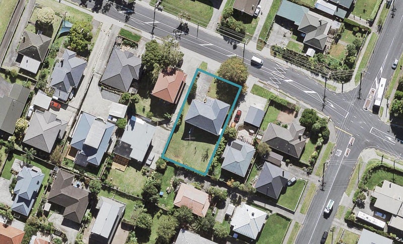 64 Rimu Street, New Lynn, Auckland - Carousel 1