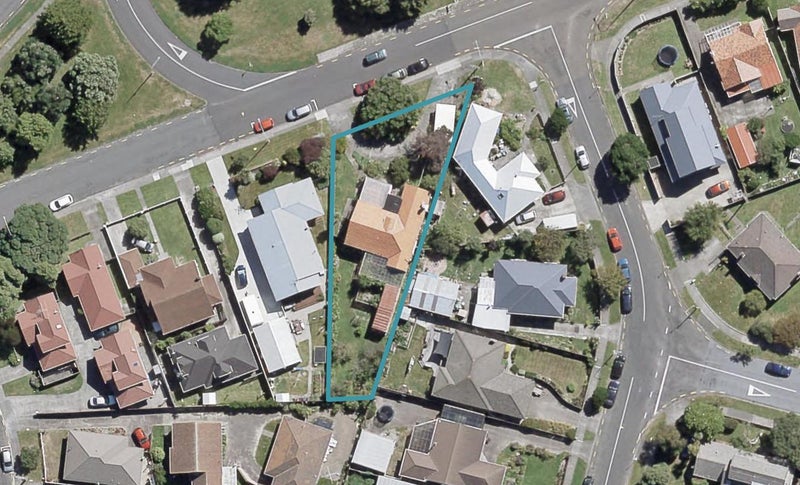 98 Cambridge Terrace, Waterloo, Lower Hutt - Carousel 1