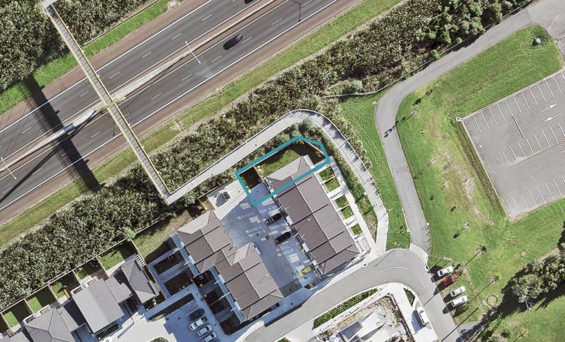 44 Memorial Park Lane, Hobsonville, Auckland - Carousel 1