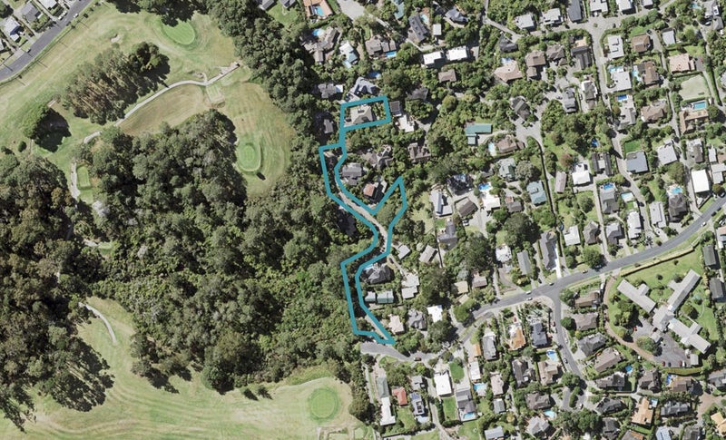 11 Tree Fern Trail, Campbells Bay, Auckland - Carousel 1