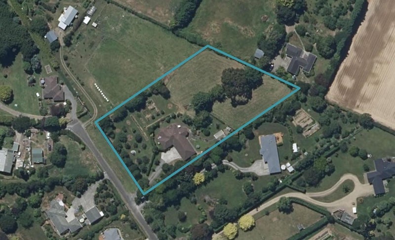 52 Railway Terrace, Ohau, Levin - Carousel 1