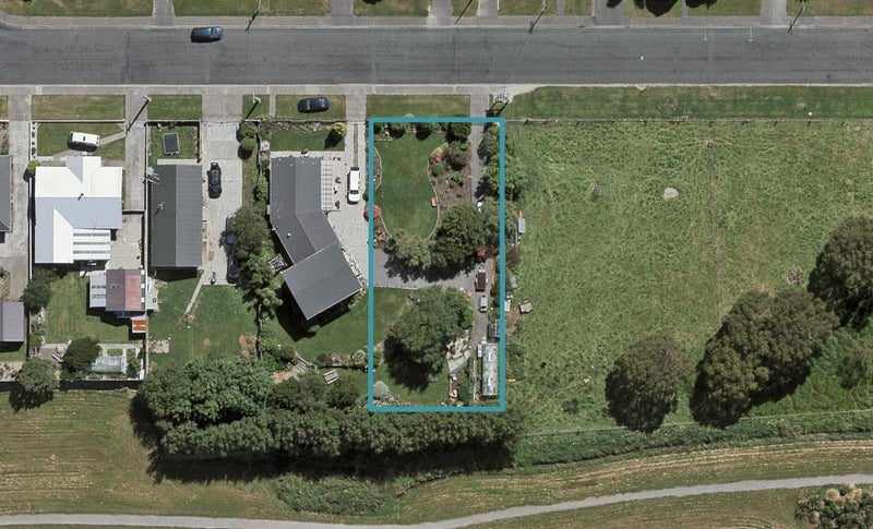 35 Vernon Street, Kingswell, Invercargill - Carousel 1