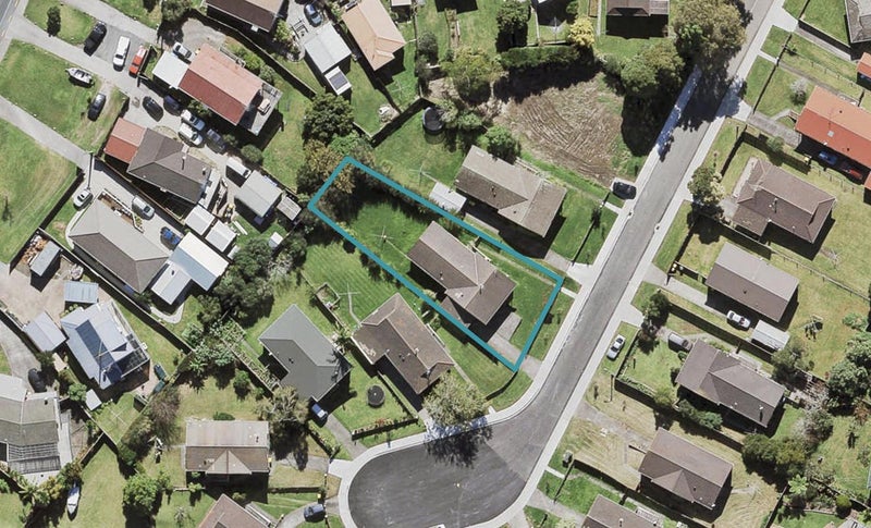 7 Reverie Place, Massey, Auckland - Carousel 1