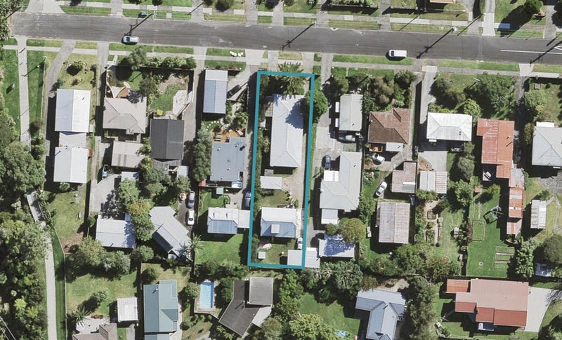 62 Routley Drive, Glen Eden, Auckland - Carousel 1