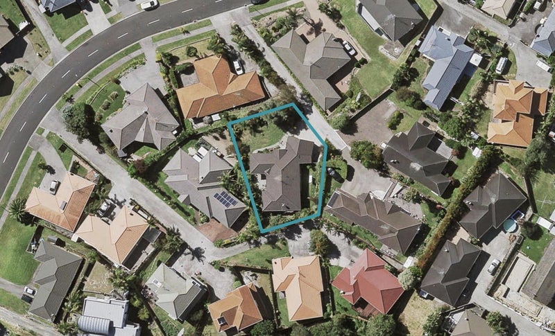 28 De Havilland Drive, Goodwood Heights, Auckland - Carousel 1