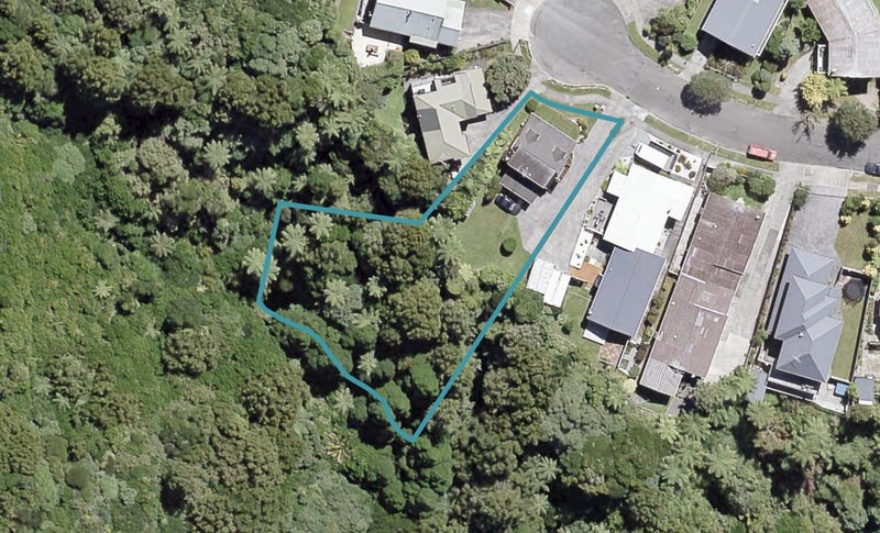 17 Westpoint Avenue, Harbour View, Lower Hutt - Carousel 1