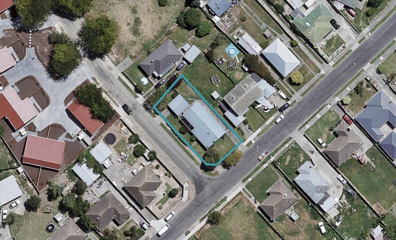16 Kelvin Road, Maraenui, Napier - Carousel 1