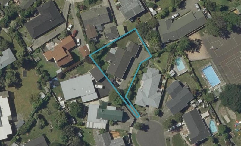 16 Chilton Grove, Hokowhitu, Palmerston North - Carousel 1