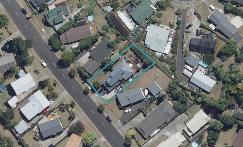 14 Balmerino Crescent, Pukete, Hamilton - Carousel 1