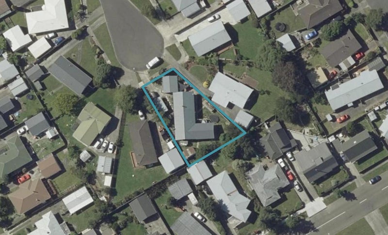 14 Suzanne Grove, Kelvin Grove, Palmerston North - Carousel 1