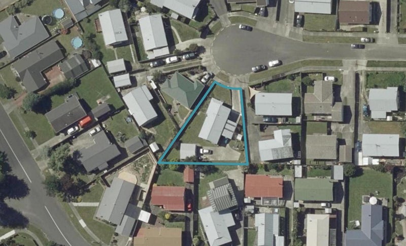 35 Tiller Close, Kelvin Grove, Palmerston North - Carousel 1