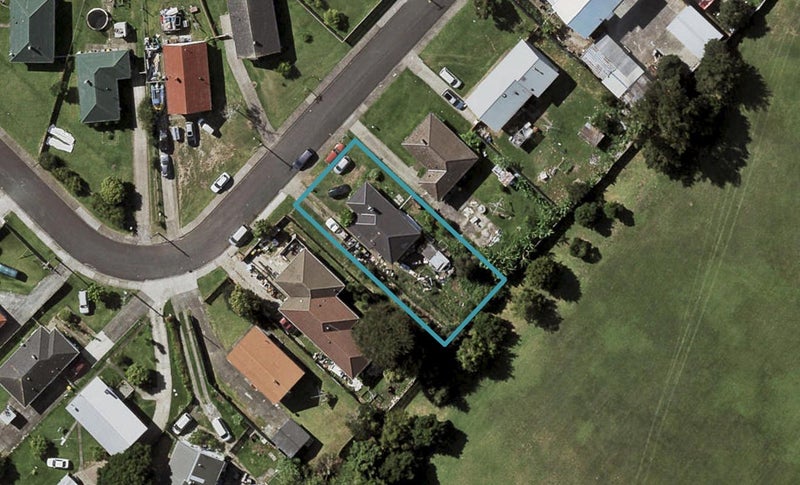 57 Cooper Crescent, Otara, Auckland - Carousel 1