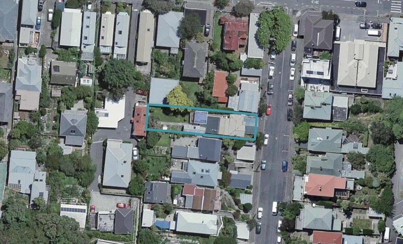 8 Honiana Te Puni Street, Aro Valley, Wellington - Carousel 1