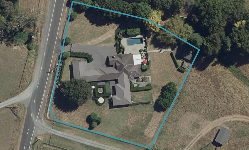 41 Wallace Road, Temple View, Hamilton - Carousel 1