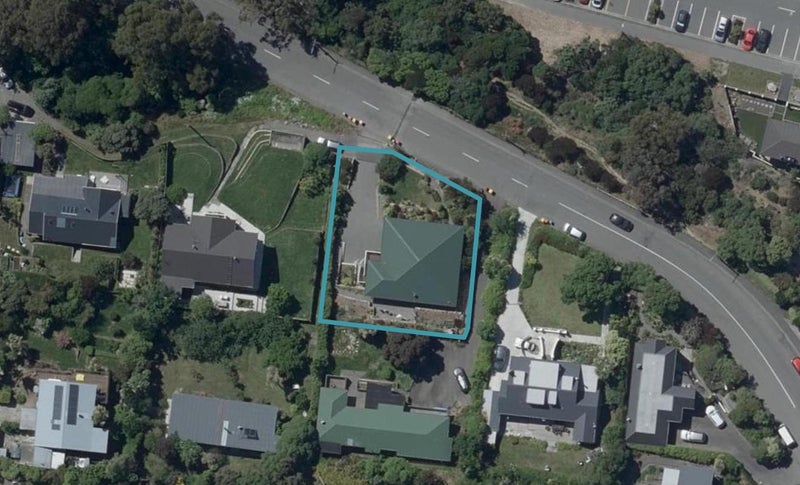 8 Mount Pleasant Road, Mount Pleasant, Christchurch - Carousel 1
