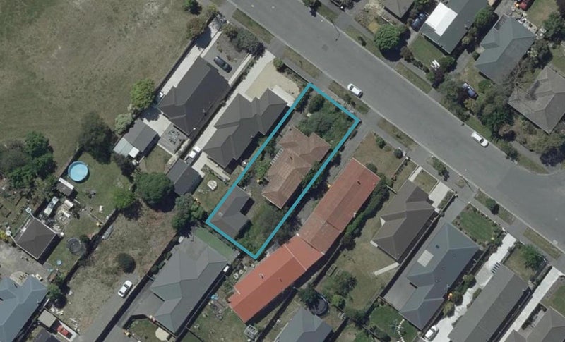 18 Bickerton Street, Wainoni, Christchurch - Carousel 1