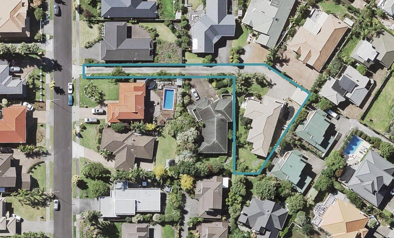35 Wiltshire Place, Somerville, Manukau - Carousel 1