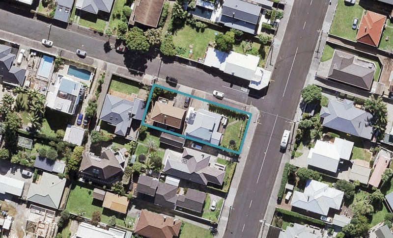 2A Edith Street, Point Chevalier, Auckland - Carousel 1