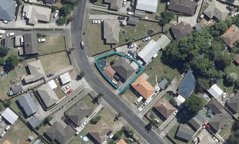 8 Willis Street, Bader, Hamilton - Carousel 1