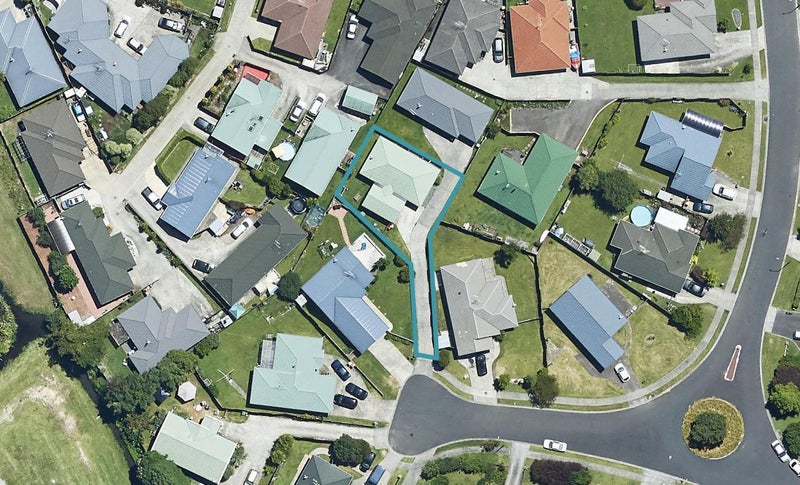 20A Aaron Place, Brookfield, Tauranga - Carousel 1