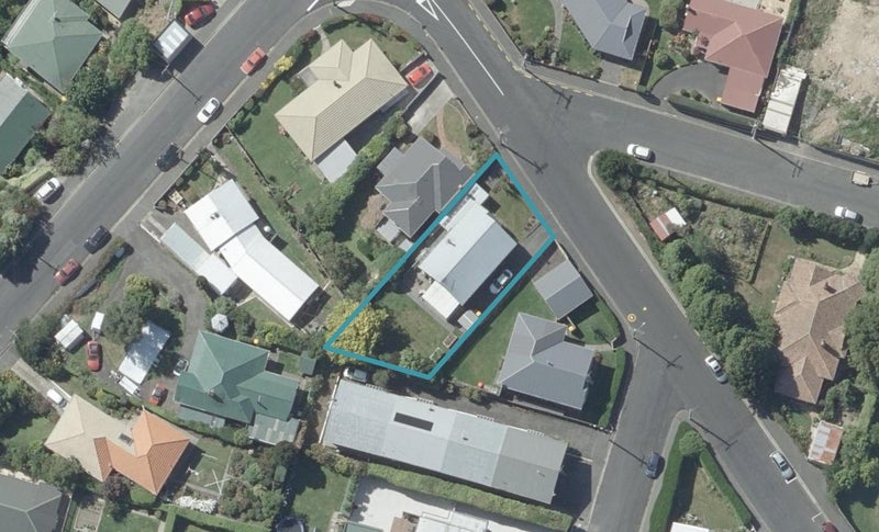 18 English Avenue, Kenmure, Dunedin - Carousel 1