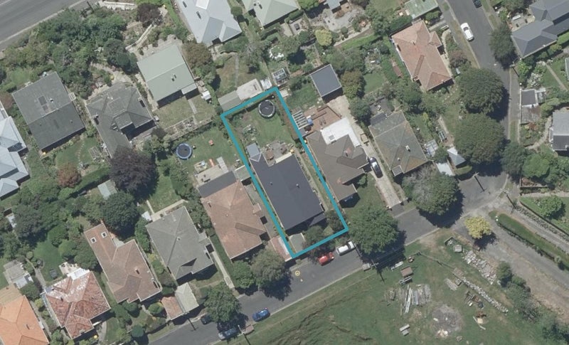 35 Grandview Crescent, Opoho, Dunedin - Carousel 1