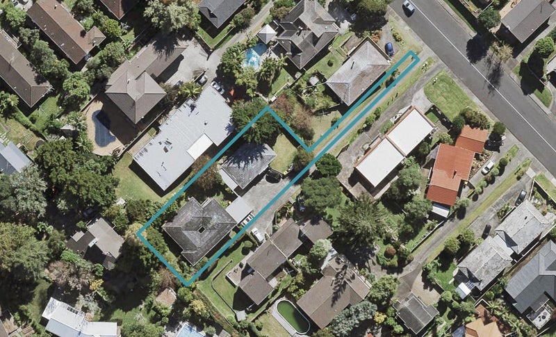 2/88 Velma Road, Hillcrest, Auckland - Carousel 1