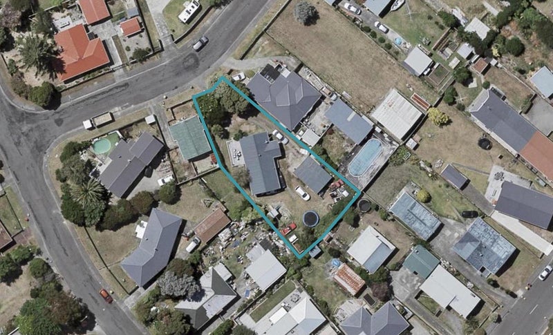 4 Rangiatea Street, Paraparaumu Beach, Paraparaumu - Carousel 1